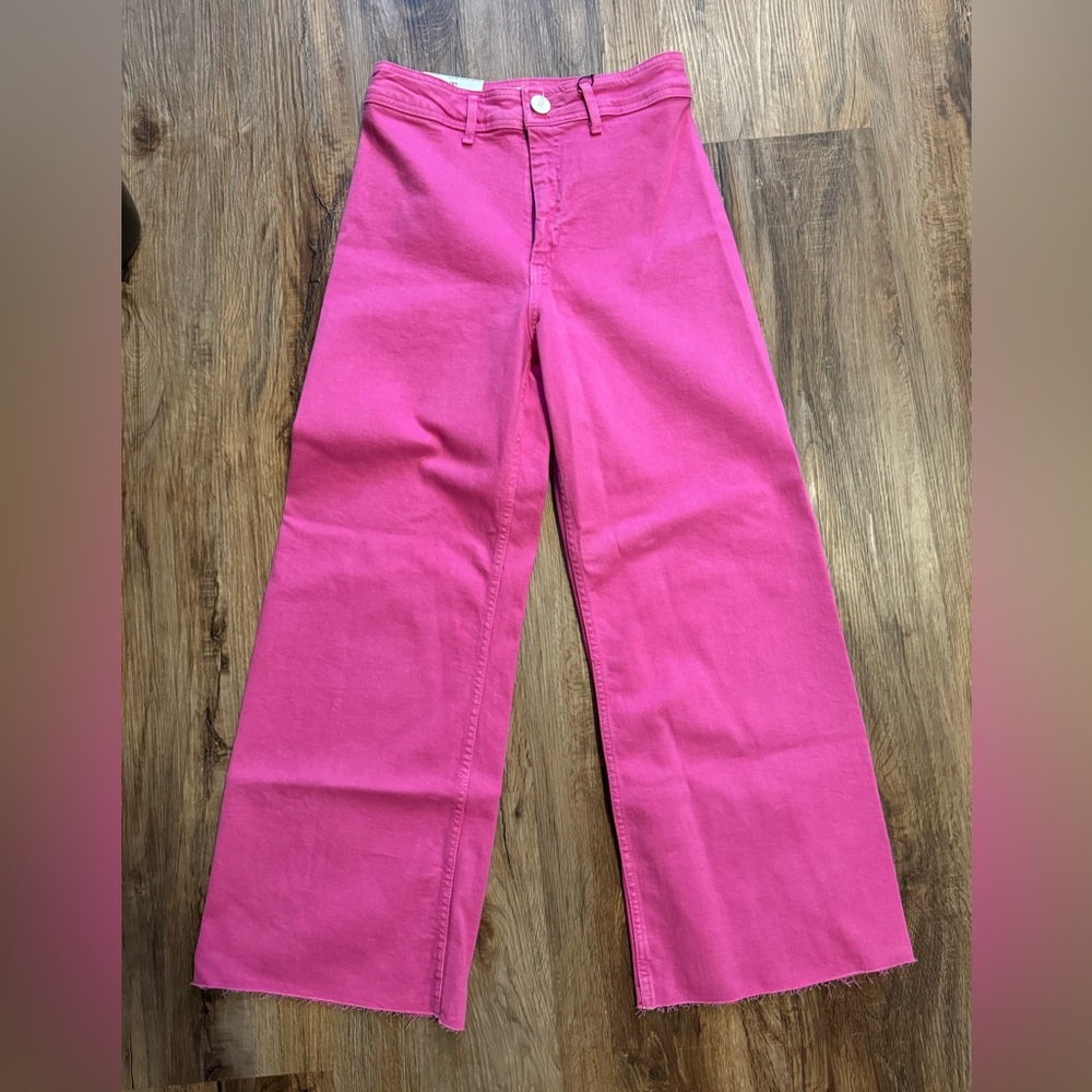 Zara/ Size 8/ Wide leg pink denim pants